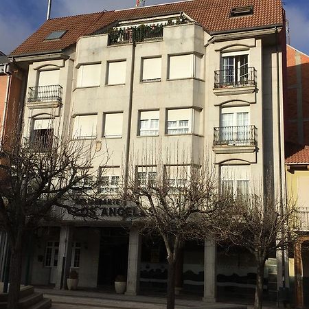 Hotel Los Angeles La Baneza Ngoại thất bức ảnh